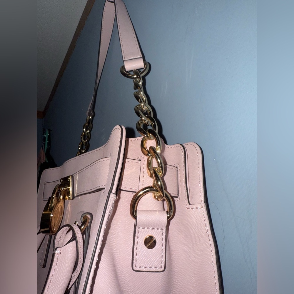 Michael Kors Hamilton Light Pink Satchel with Gold Hardware - Picture 6 of 14